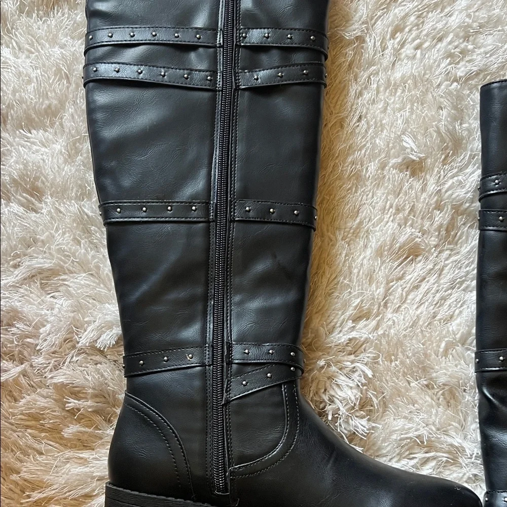 NWOT YAra Black Knee Boots with Buckle Accents ad studs
